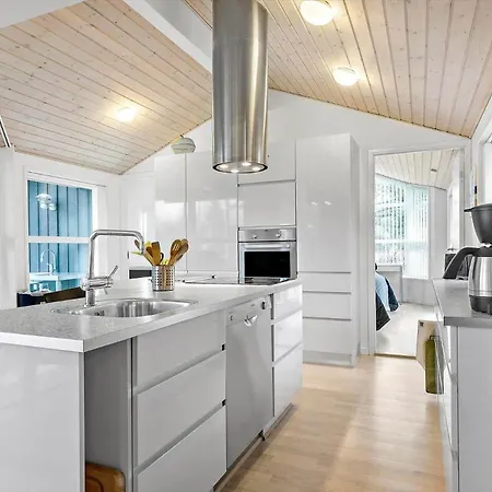 Holiday home Tv1450-bindslev-kamillevej-3 *